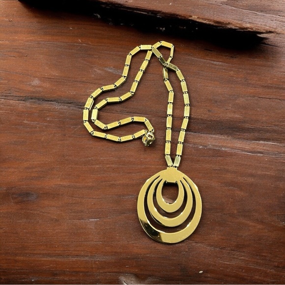 Vintage Monet Necklace 1966 Gold Tournee Pendant, Statement -Book Piece necklace - Picture 3 of 10